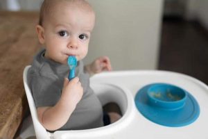 ezpz-tiny-spoons-2-pack-blue-bowl-drink-cups-feeding-bpm-australia-goo-co-child-toddler-baby_795_2000x